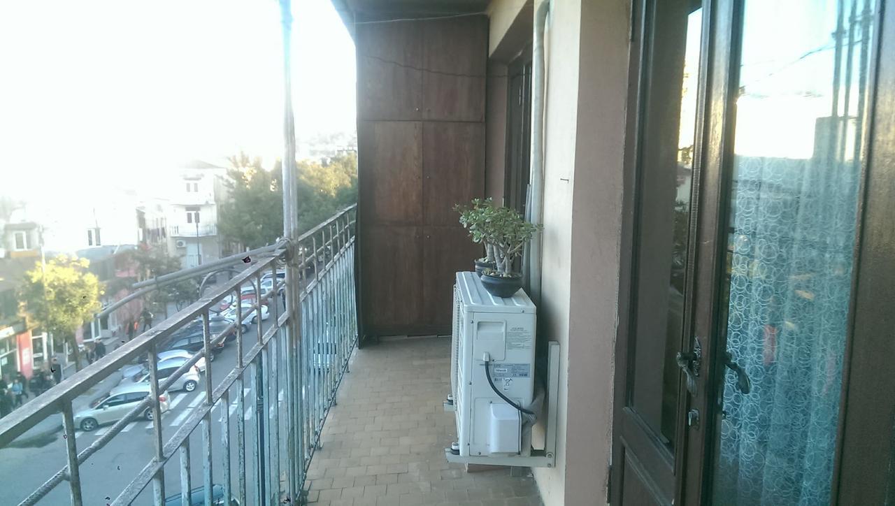 Apartment K. Gamsakhurdia St. Batoumi Extérieur photo
